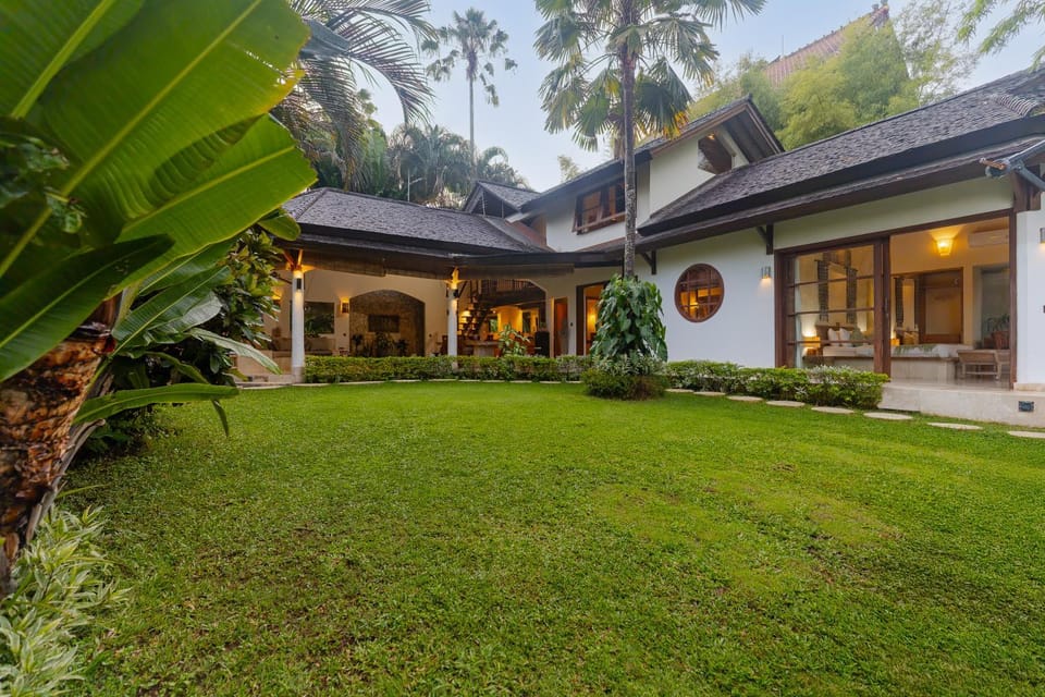 Property building, Day, Natural landscape, Garden view