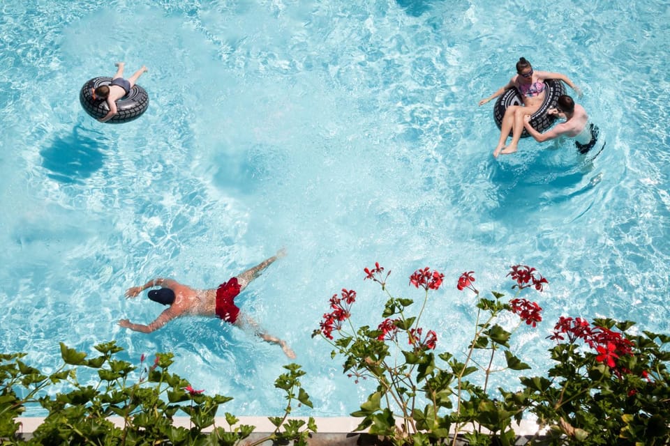 People, Activities, Snorkeling, Diving, Swimming pool, children, Family