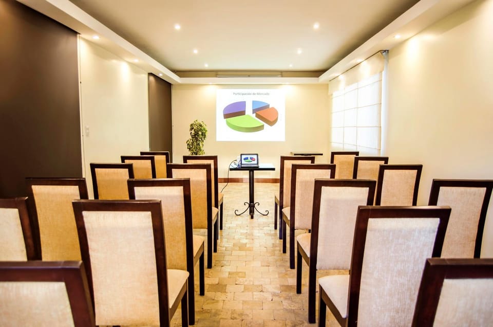 Meeting/conference room
