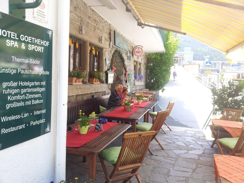 Restaurant/places to eat