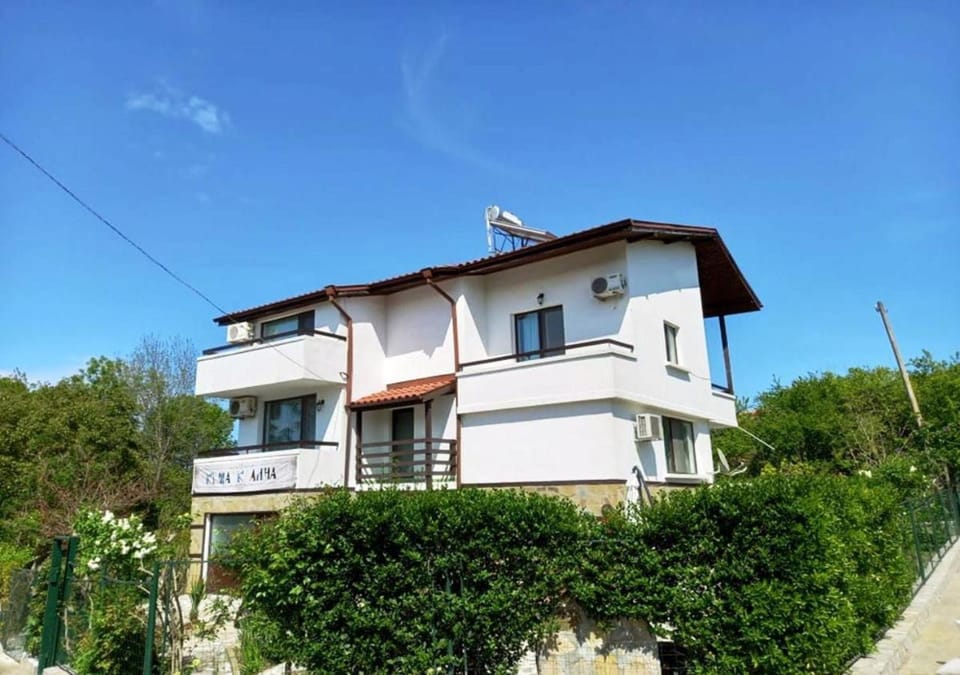 Villa Kalina House in Burgas Province