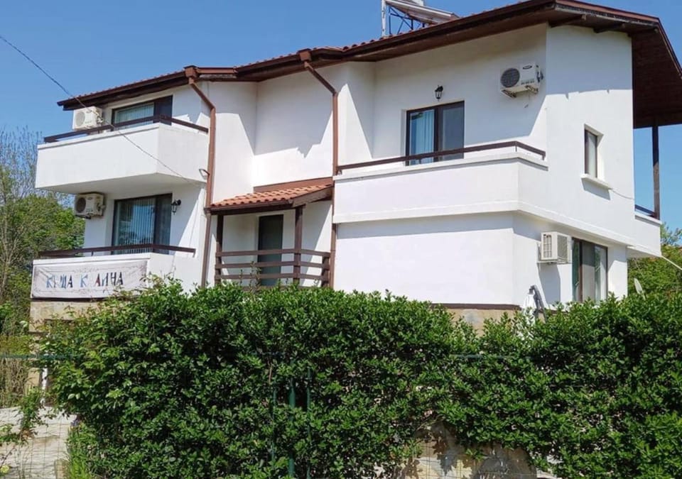 Villa Kalina House in Burgas Province