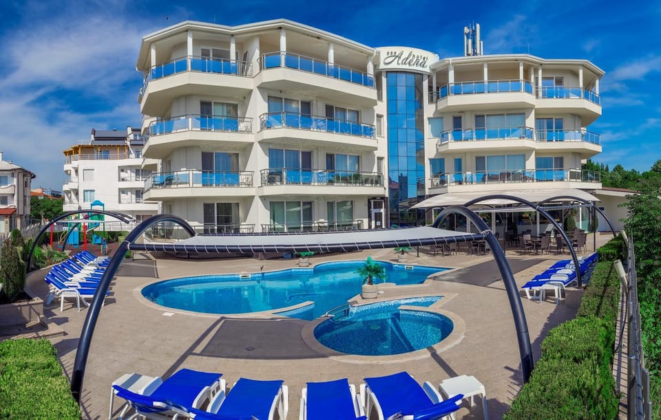 Property building, Pool view, Swimming pool, Swimming pool