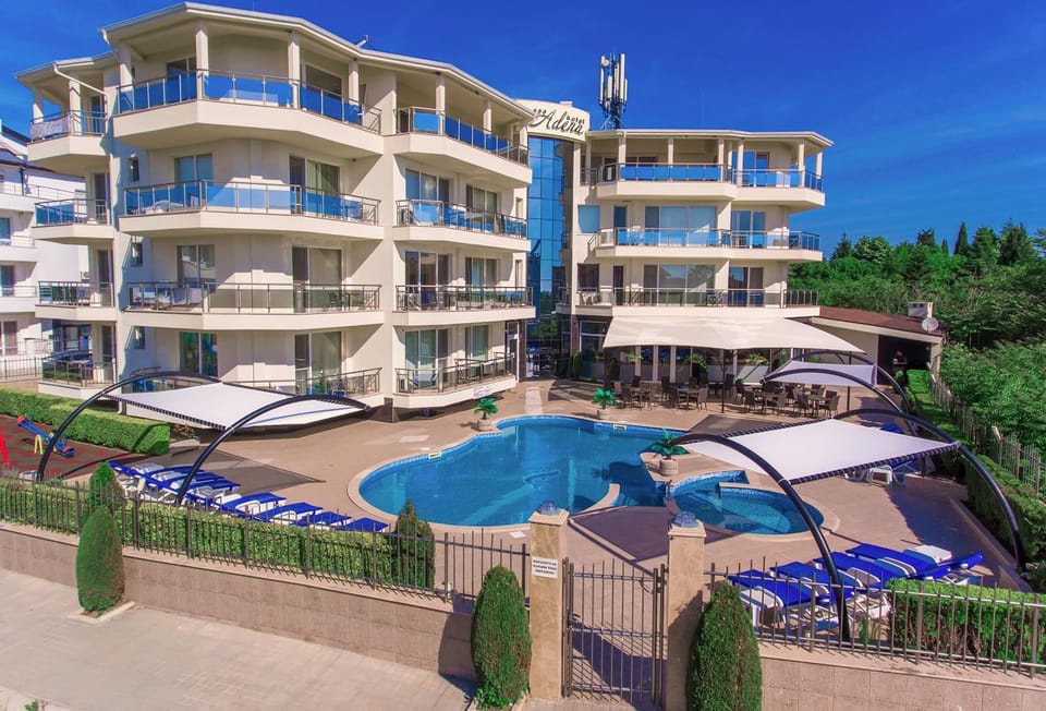 Property building, Pool view, Swimming pool, Swimming pool