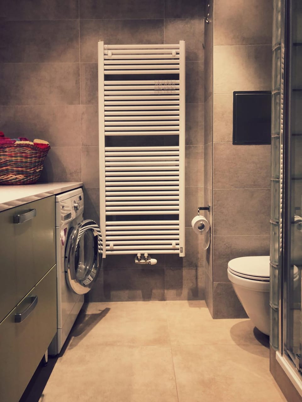 Shower, Toilet, Bathroom, washing machine