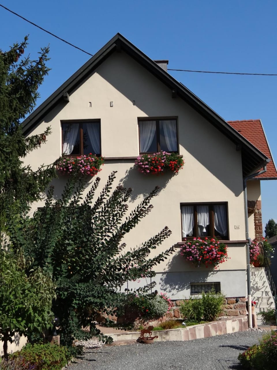 Facade/entrance