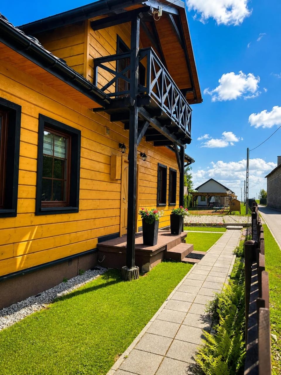 Osada Przy Szlaku Drewniany Dom Farm Stay in Lesser Poland Voivodeship