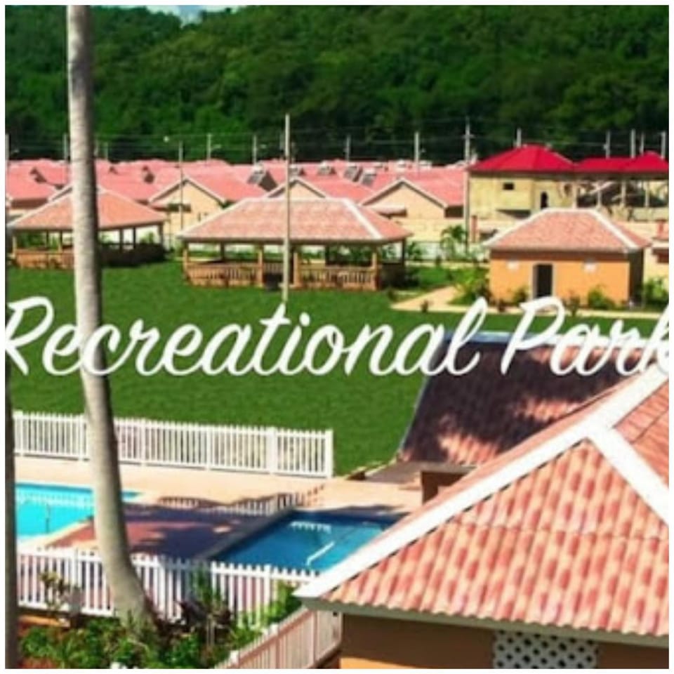 Property building, Bird's eye view, Pool view