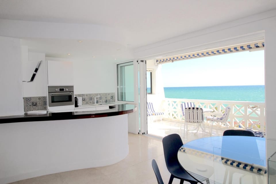 magnifique appartement sur la plage ... Apartment in Albufeira