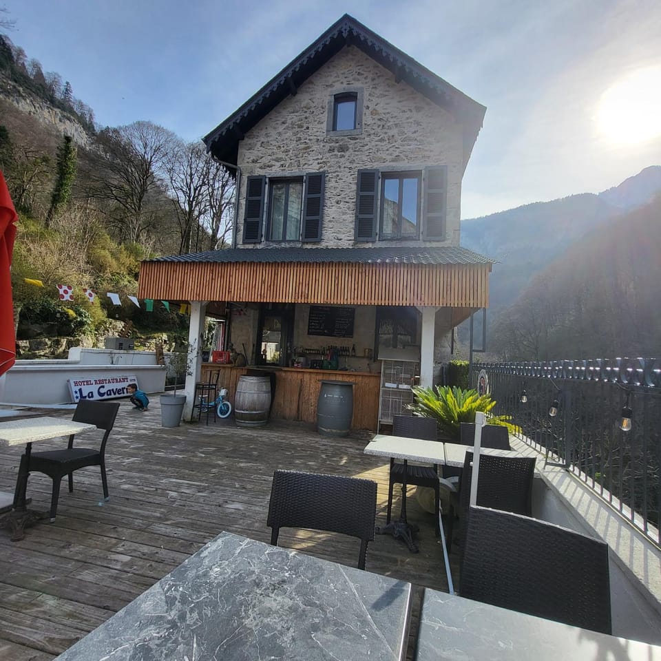 Auberge La Caverne Hotel in Nouvelle-Aquitaine