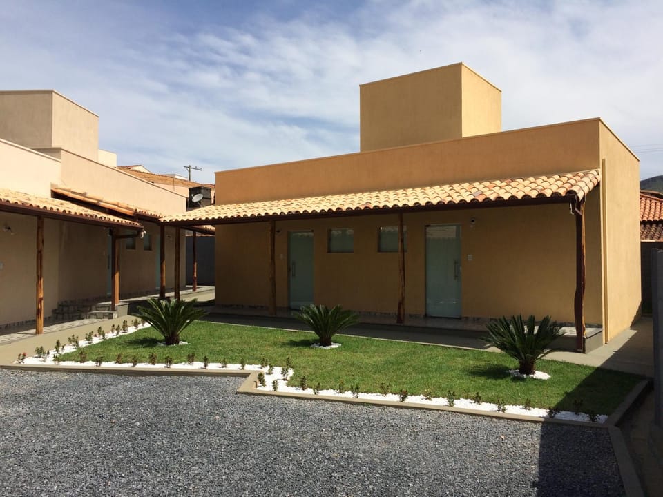 Property building, Facade/entrance, Garden