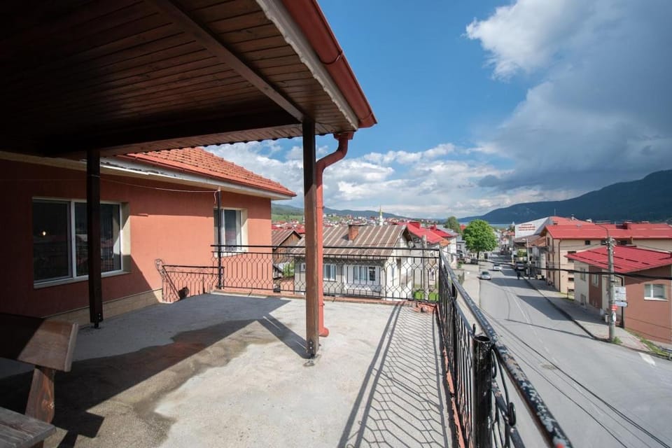 Hyggemate - 2 Bed Room Warm Stay in Sarnitsa House in Blagoevgrad Province