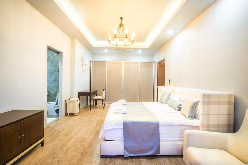Nakara Hill Phuket Villa in Chalong