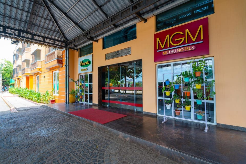 Property building, Facade/entrance