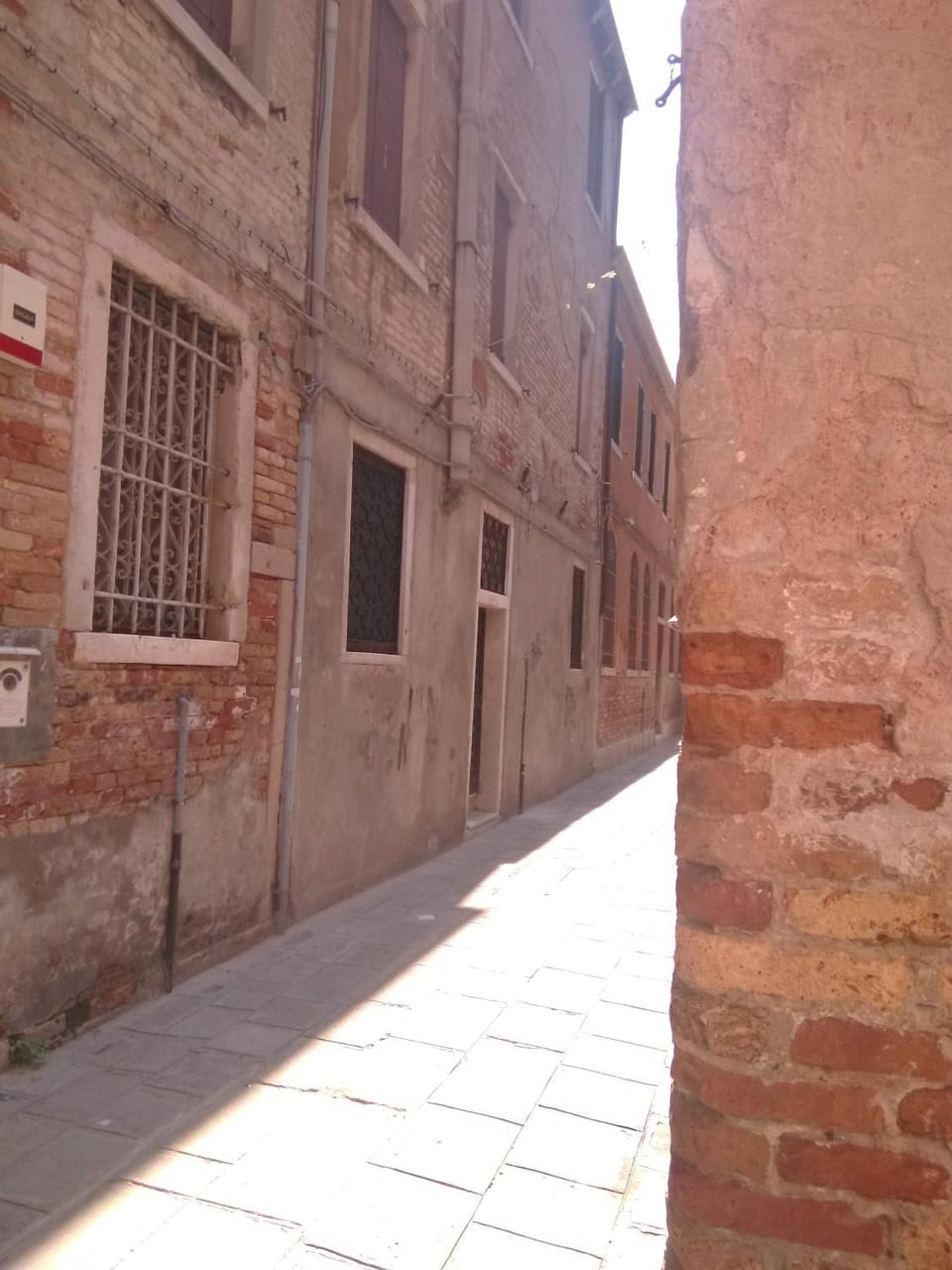 Facade/entrance, Neighbourhood, Street view
