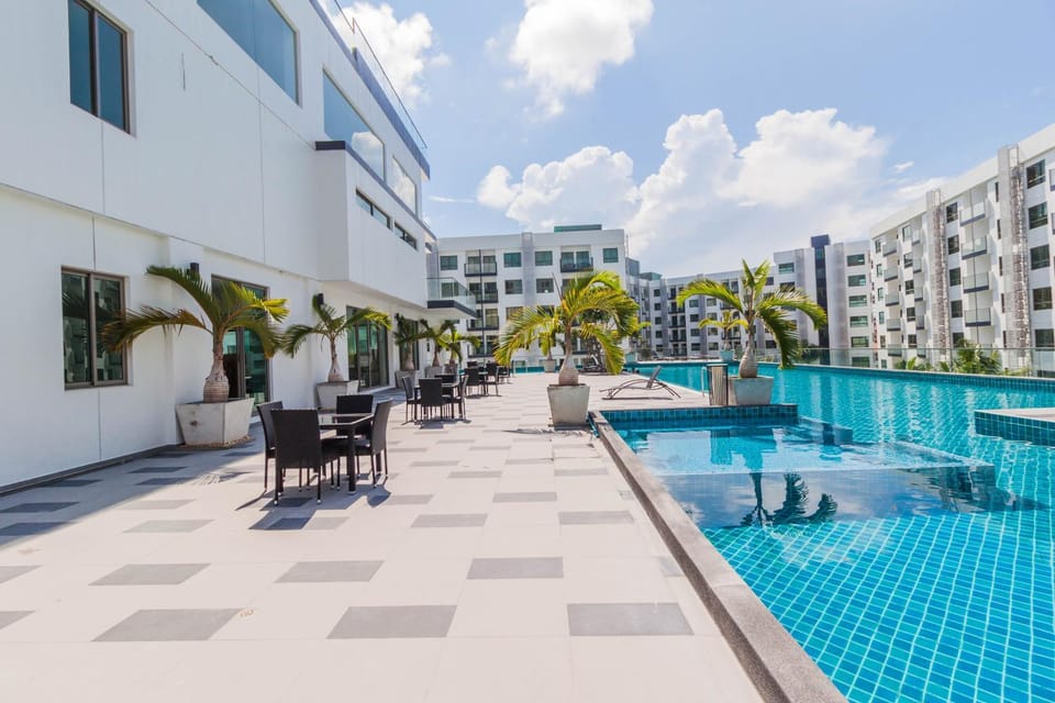 Balcony/Terrace, Swimming pool