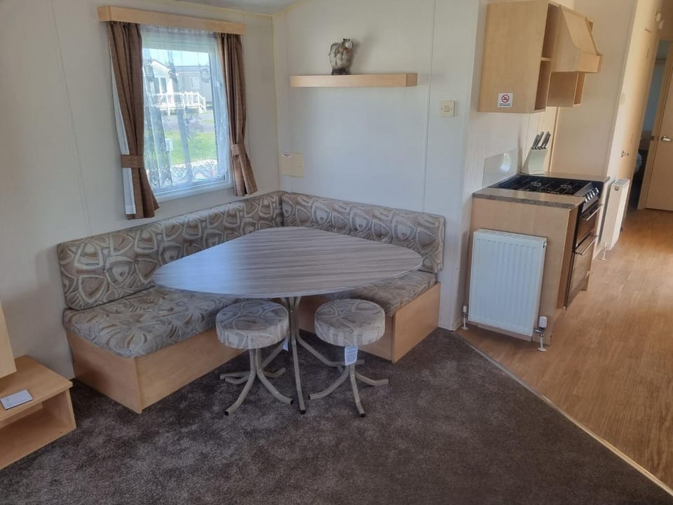 Pg151 PALM GROVE THE GOLDEN PALM CHAPEL ST LEONARDS Campground/ 
RV Resort in Chapel Saint Leonards