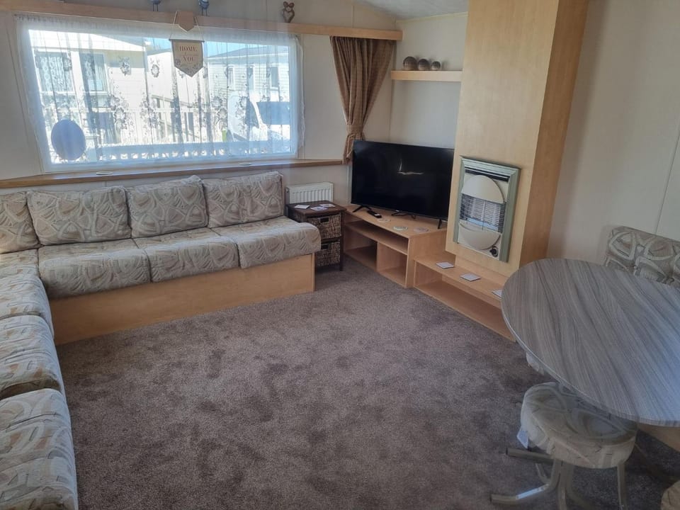 Pg151 PALM GROVE THE GOLDEN PALM CHAPEL ST LEONARDS Campground/ 
RV Resort in Chapel Saint Leonards