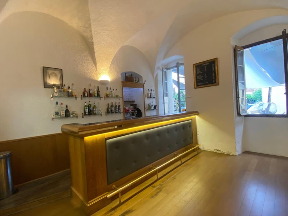 Lounge or bar