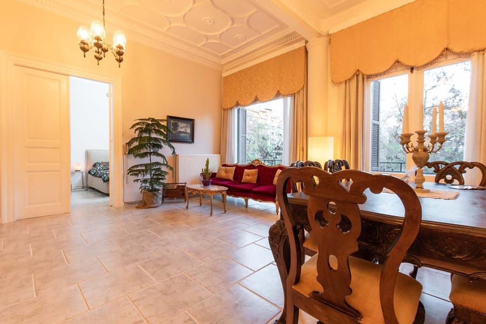 Living room, Dining area