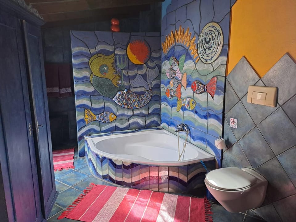Bathroom, Bath