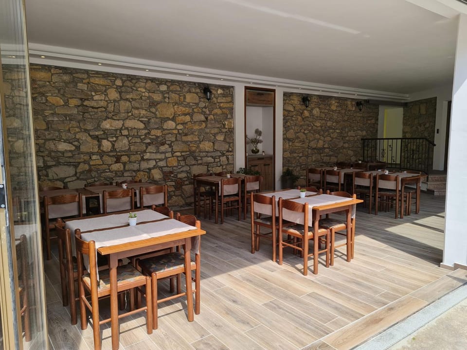 Restaurant/places to eat, Breakfast