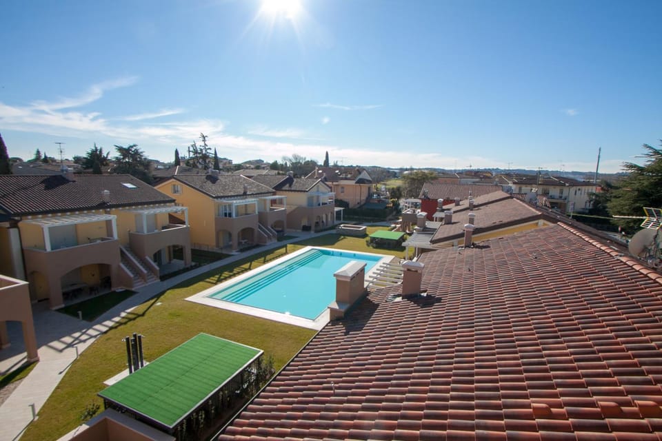 Garden, Swimming pool