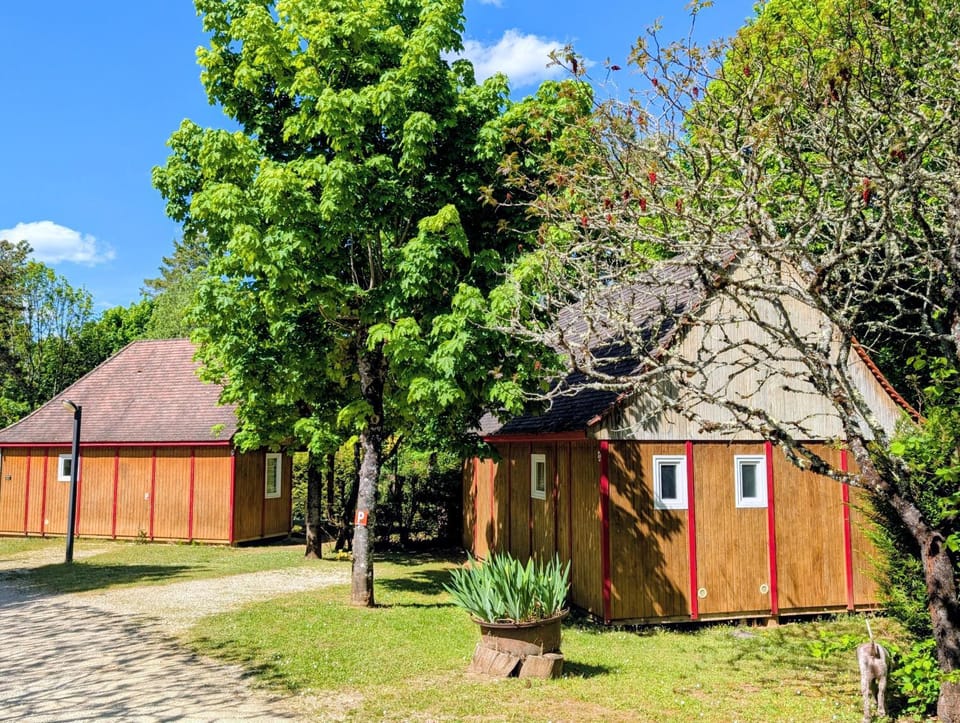 Les Chalets d'Argentouleau Campground/ 
RV Resort in Occitanie