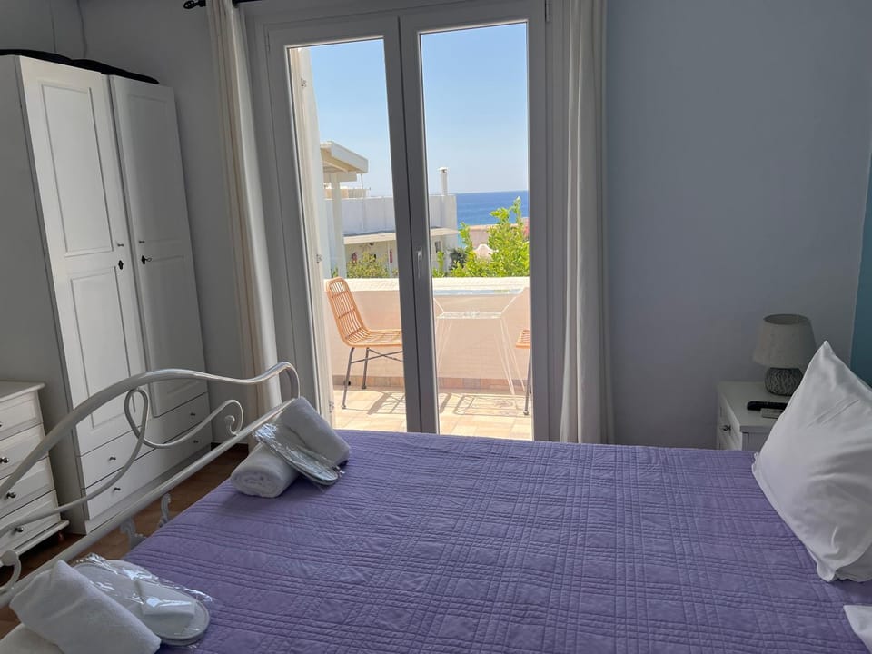 Bed, View (from property/room), Balcony/Terrace, Photo of the whole room