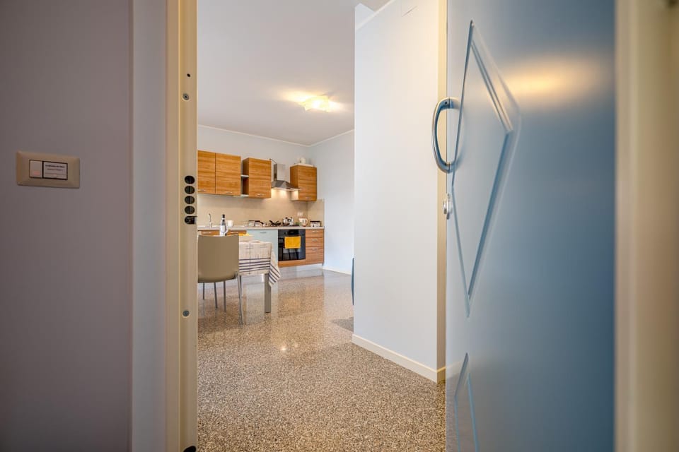 Day, Kitchen or kitchenette, Living room, Seating area