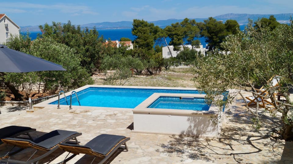 Sea view, Swimming pool