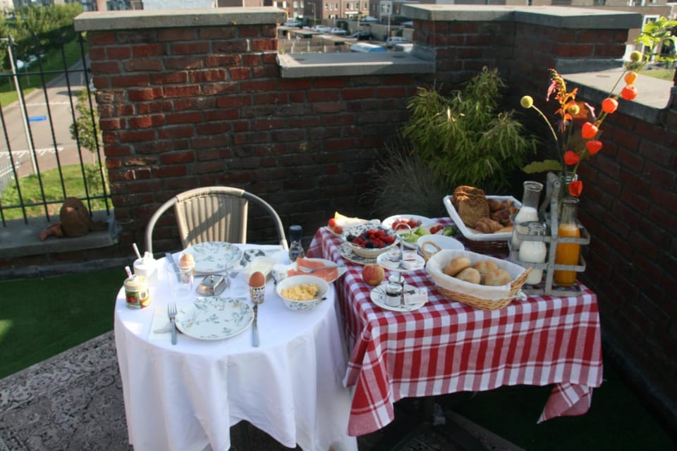 Continental breakfast