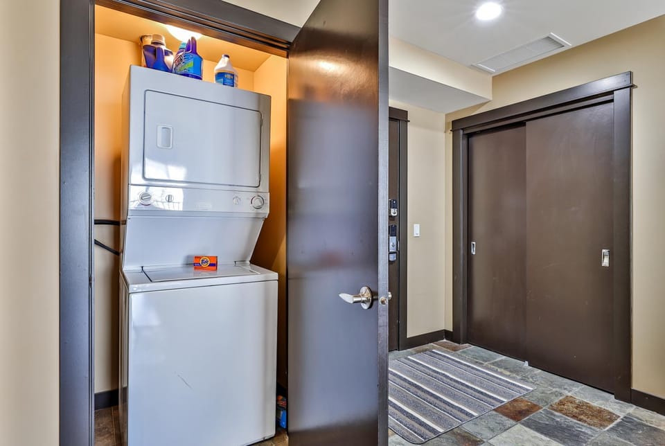 laundry, washing machine, dryer