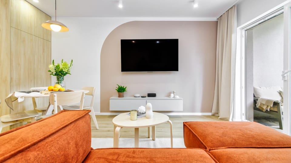 TV and multimedia, Seating area