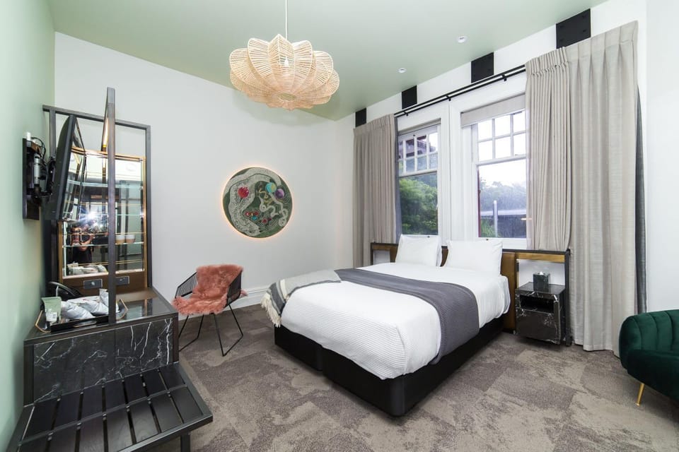 Bed, Photo of the whole room