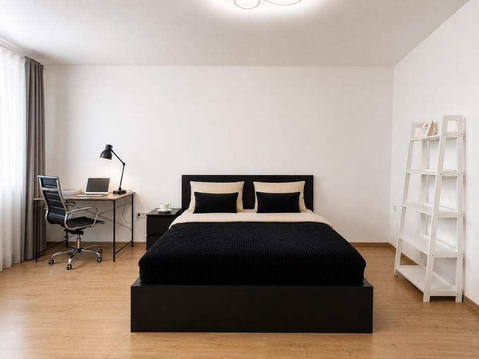 Bed, Photo of the whole room, Bedroom