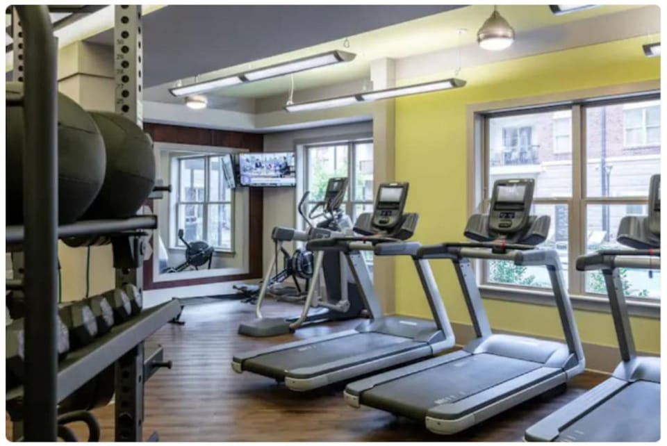 League Flats Uptown at West Trade Street Apartment in Charlotte