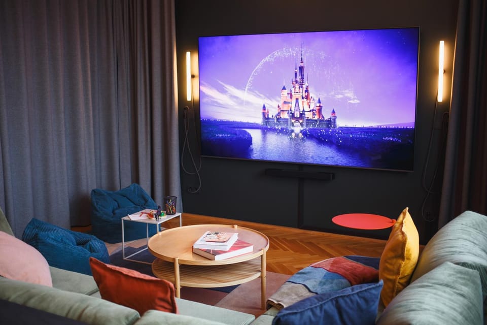 Communal lounge/ TV room, TV and multimedia, Living room, Seating area