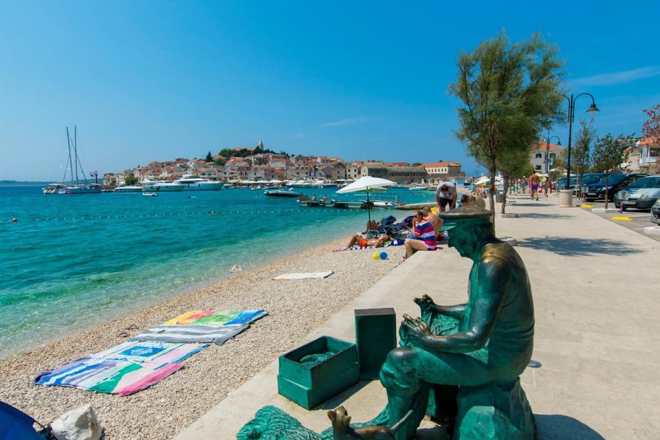 Beach, Location