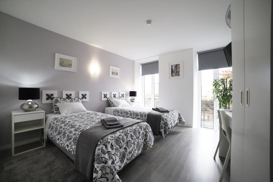 Property building, Bed