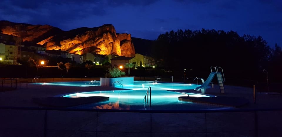 Swimming pool