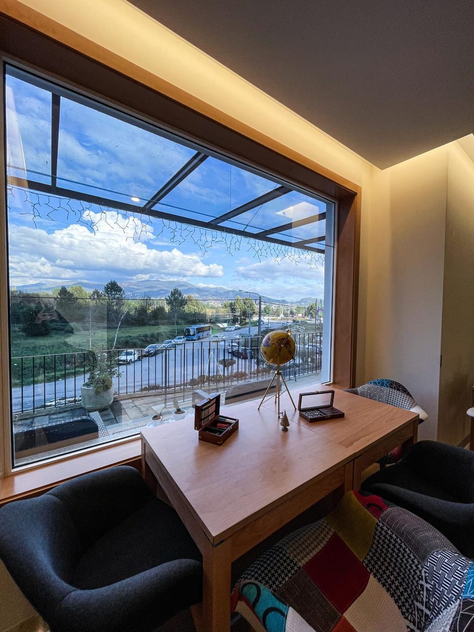 Property building, Breakfast