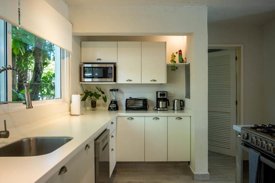 3BR Casa Matuk I Steps from Spectacular Beach I Private Pool House in Playa del Carmen