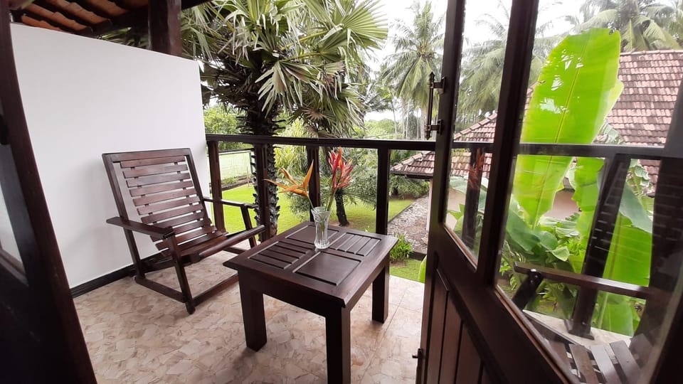 Balcony/Terrace, Garden view