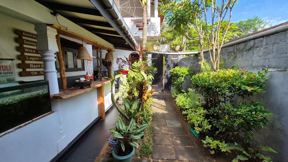 Bandulas Beach House Bed and Breakfast in Southern Province