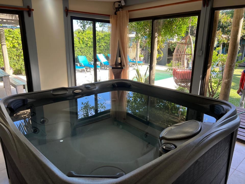 Natural landscape, Hot Tub, Hot Tub, Pool view, Swimming pool