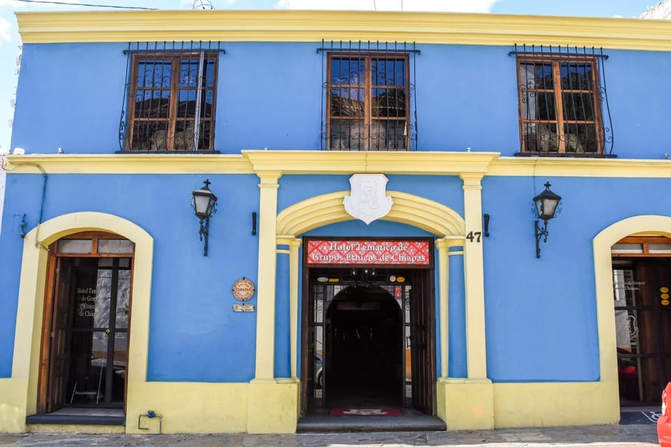 Facade/entrance