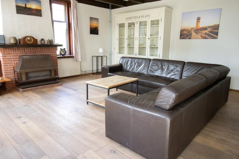 Hof Zuidvliet Country House in Wolphaartsdijk