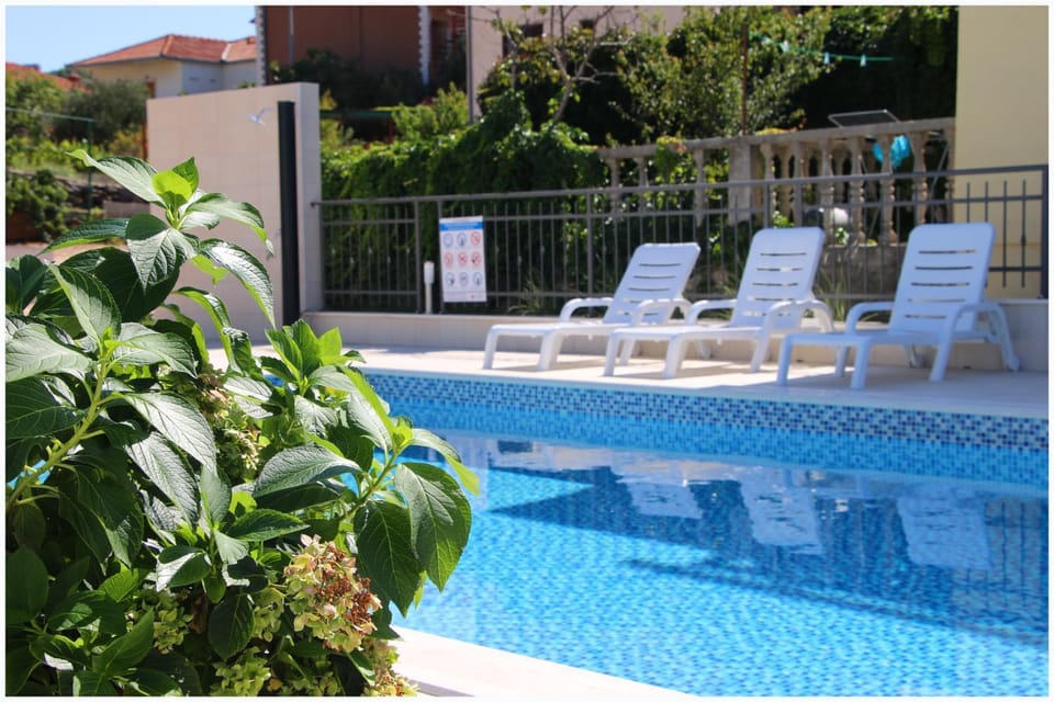 Apartment Katarina and house Marieta House in Šibenik-Knin County, Croatia