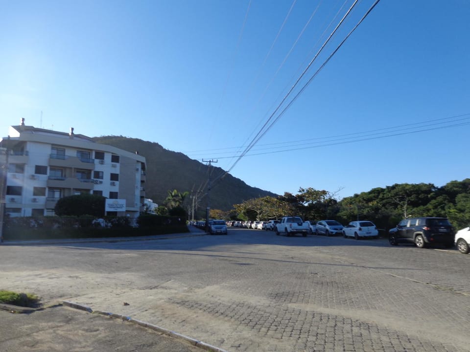 50 metros da praia- 5 pessoas apto 111 Apartment in Florianopolis
